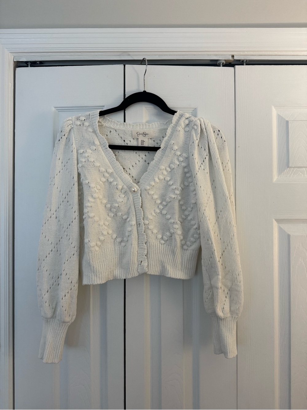 Jessica Simpson Cream Cropped V-Neck Cardigan with Pearl Detail